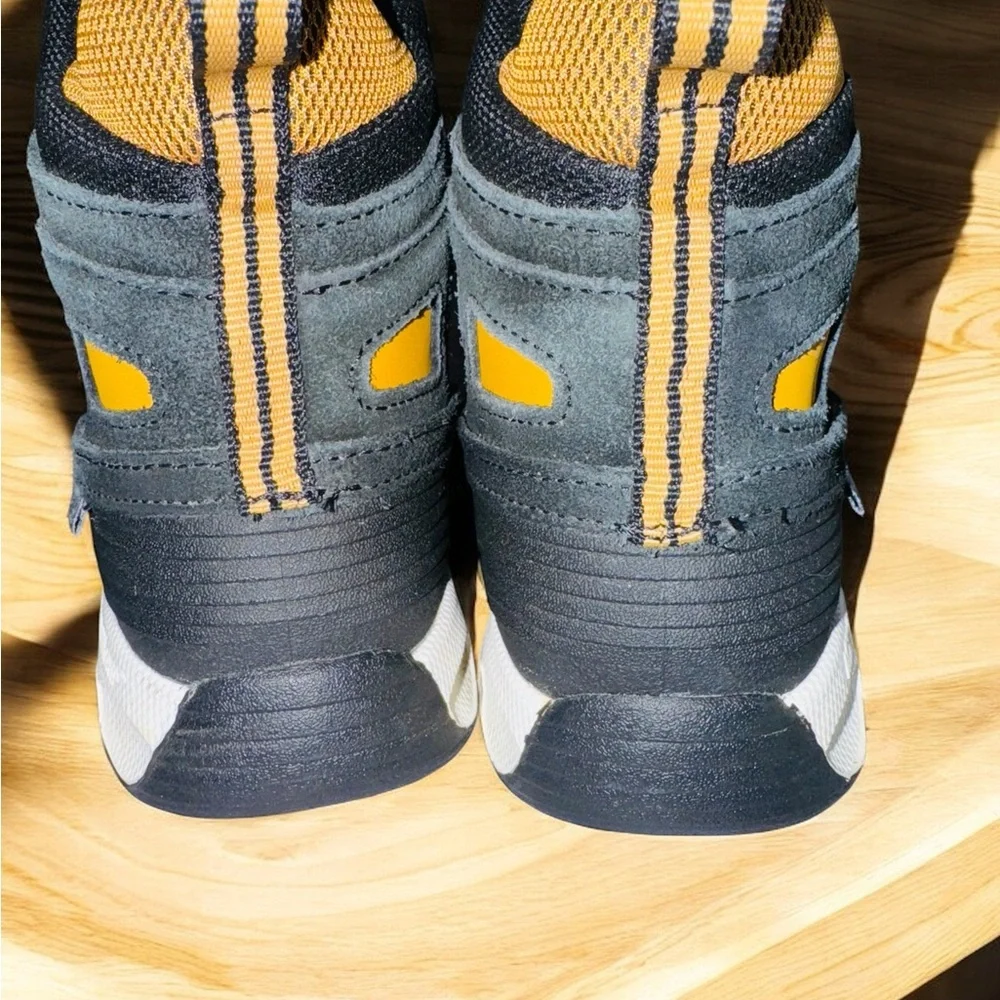 MERRELL Thermoshiver Copper/Black - Waterproof Snow Boot Shoes, Boys Size 5